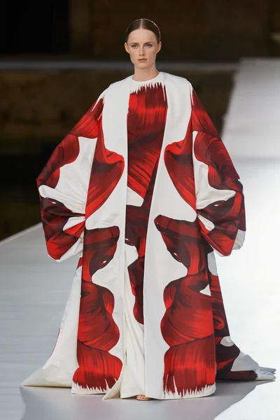 Look 84